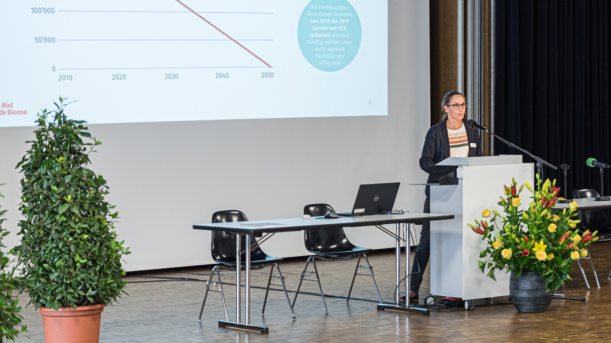 Präsentation zum neuen Energieportal Biel durch Daphne Rüfenacht, Leiterin Dienststelle Umwelt