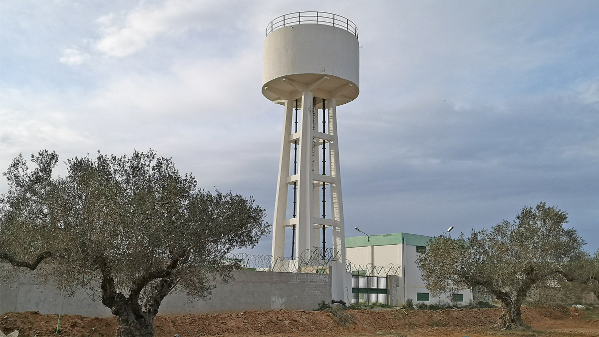Wasserturm zur Speicherung und Verteilung von gereinigtem Abwasser an die Landwirtschaft