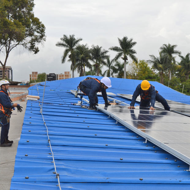Solardachprogramm 51+ in Kolumbien